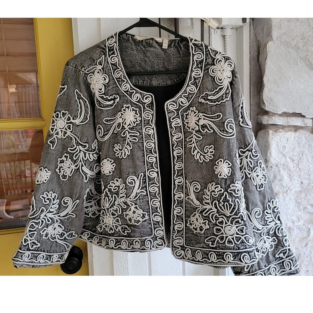 Soft Surrounding embroidered circle neck short jacket Xlarge